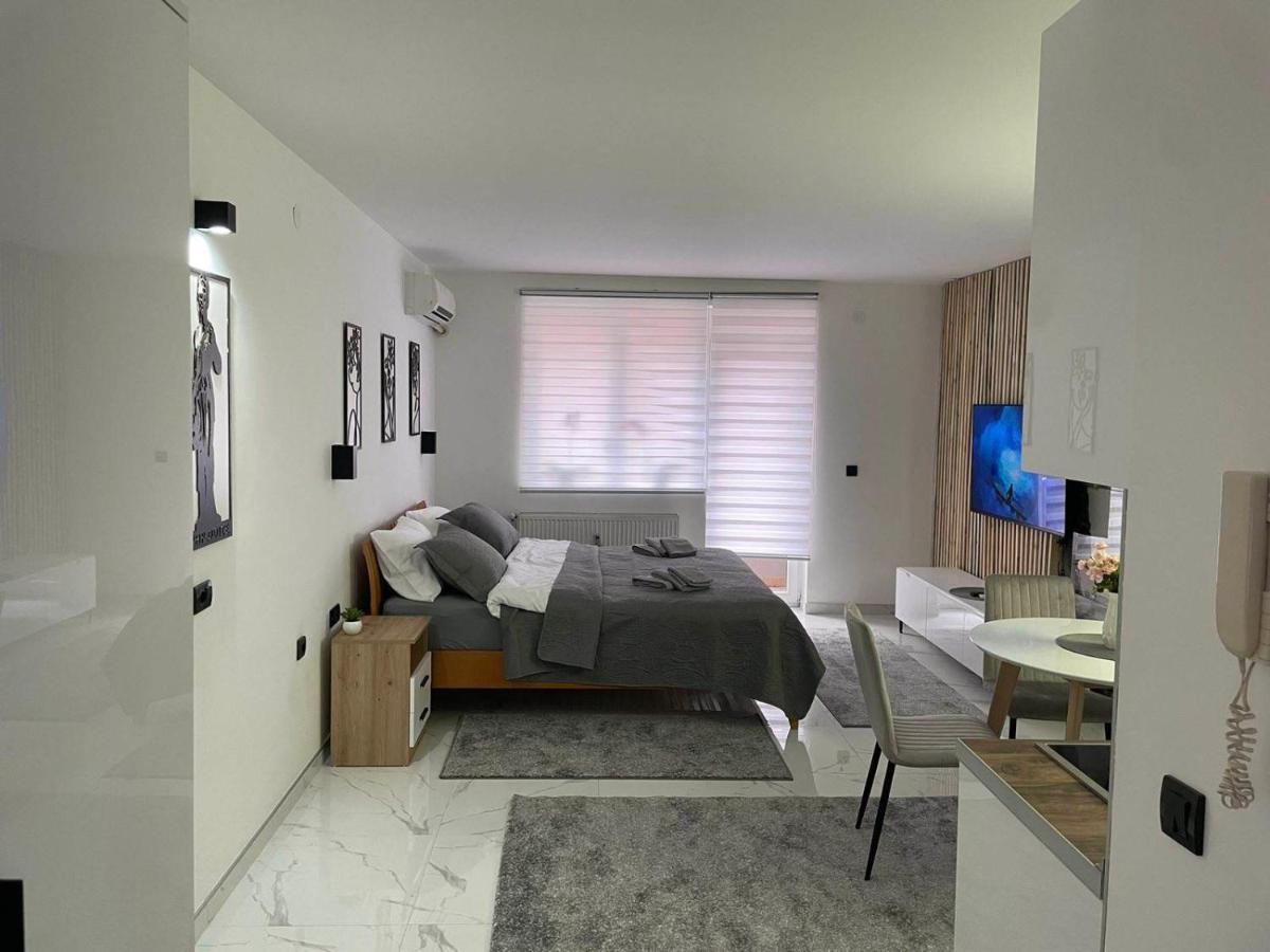 Apartman Afrodita Lux 1 Ni Eksteriør bilde